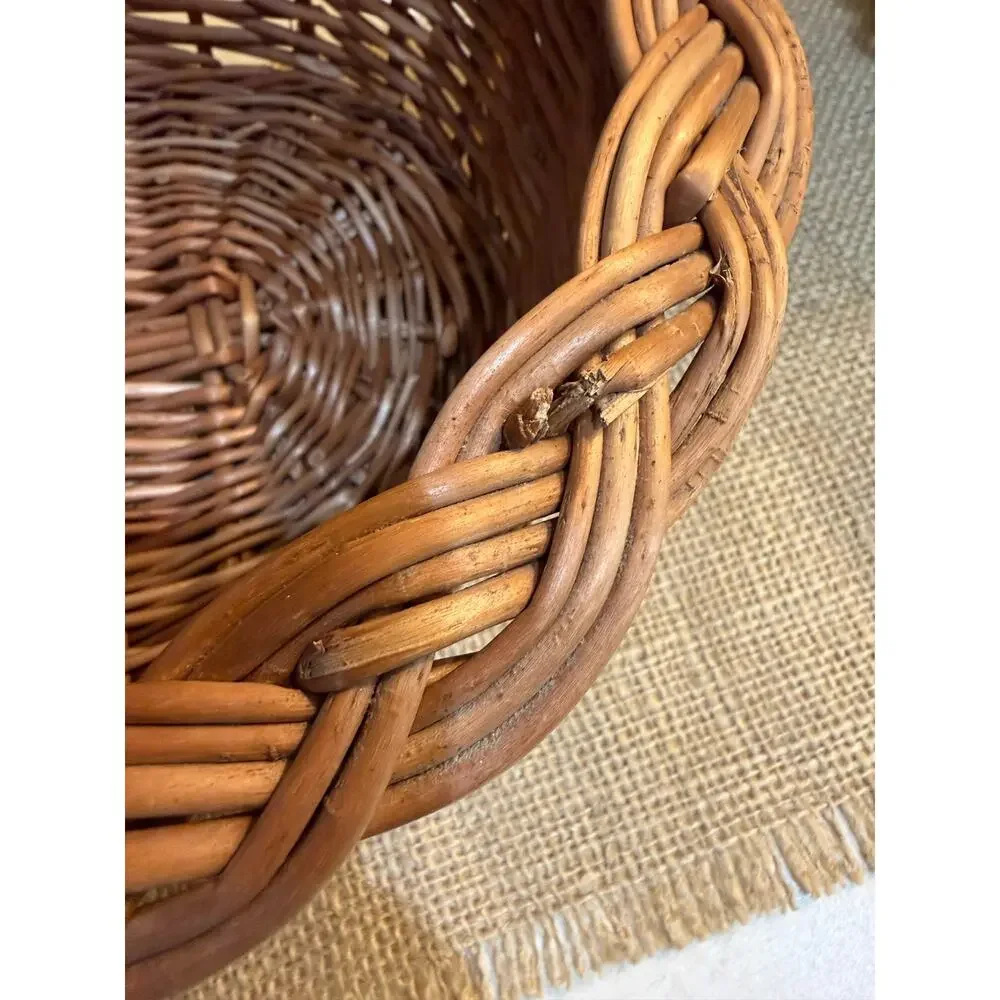 French Vintage-Style Woven Wicker Medium Sized Gathering Basket with Handle
